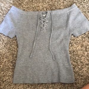 Off-the-shoulder top